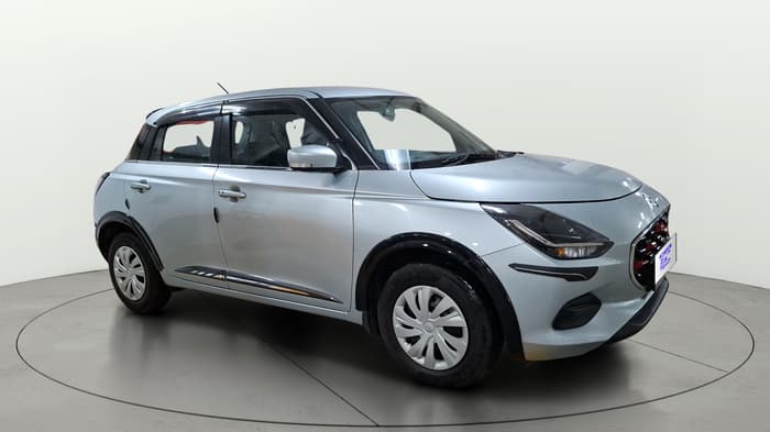 2025 Maruti Swift VXi (O), Petrol, Manual, 16,098 km, Right Front Diagonal