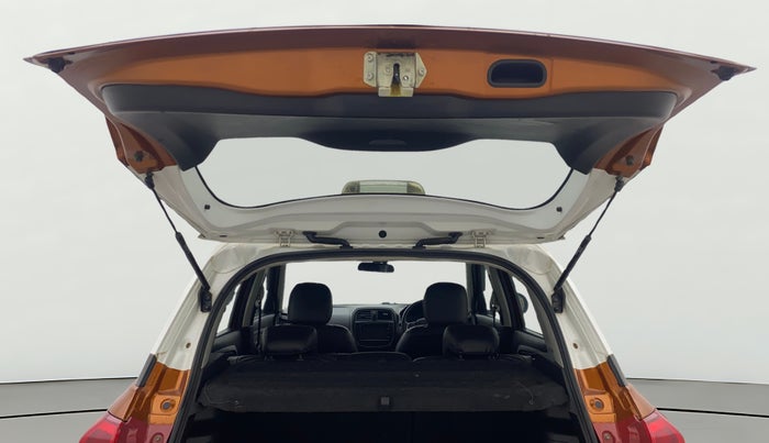 2019 Maruti Vitara Brezza ZDI PLUS AT DUAL TONE, Diesel, Automatic, 76,908 km, Boot Door Open