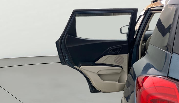 2021 Mahindra XUV300 W6 1.2 PETROL AMT, Petrol, Automatic, 19,551 km, LHS Rear Door