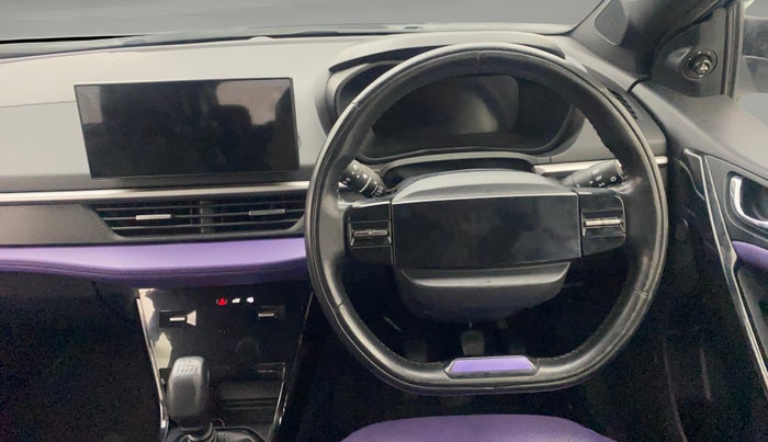 2023 Tata NEXON FEARLESS PURPLE + SUNROOF DUAL TONE 1.2 PETROL, Petrol, Manual, 42,318 km, Steering Wheel Close Up