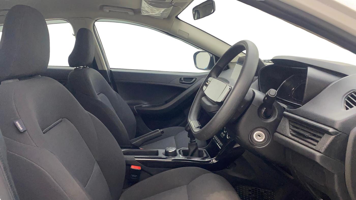 2024 Tata NEXON SMART+ 1.2 PETROL, Petrol, Manual, 19,953 km, Right Side Front Door Cabin