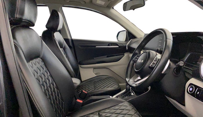 2023 KIA SONET 	 HTX 1.0 TURBO DCT, Petrol, Automatic, 47,809 km, Right Side Front Door Cabin