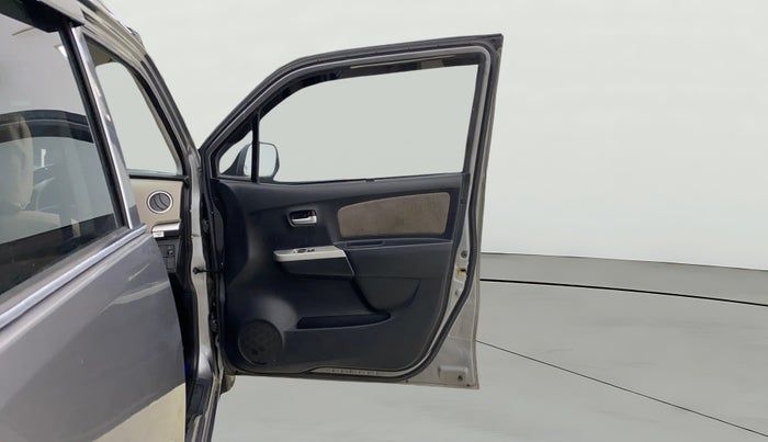 2013 Maruti Wagon R 1.0 LXI CNG, CNG, Manual, 48,326 km, RHS Front Door