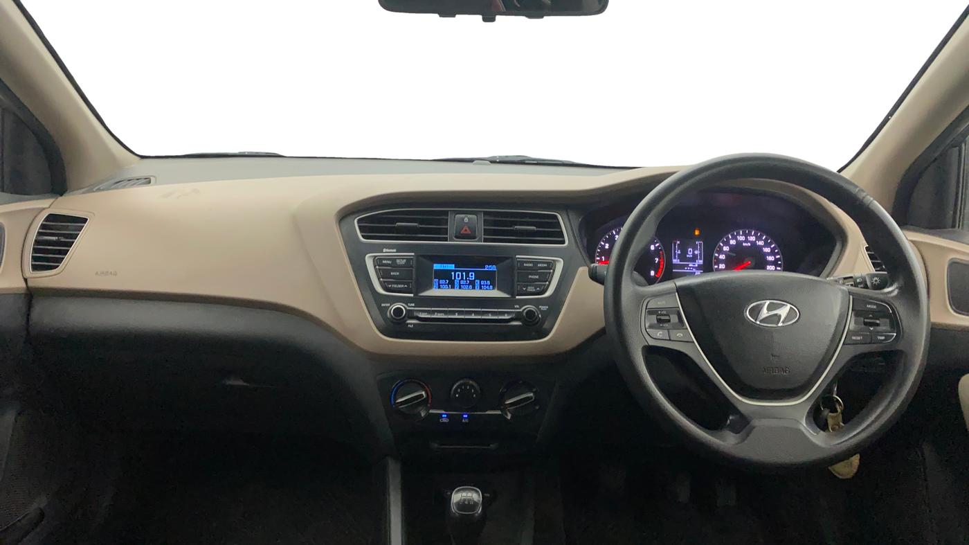2019 Hyundai Elite i20 MAGNA PLUS 1.2, Petrol, Manual, 82,523 km, Dashboard