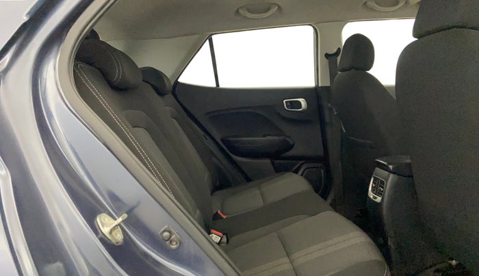 2022 Hyundai VENUE S+ 1.2, Petrol, Manual, 21,053 km, Right Side Rear Door Cabin