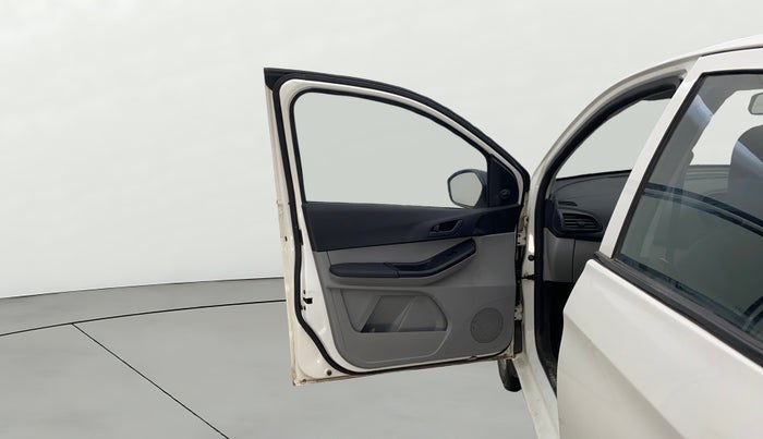 2022 Tata Tiago XM CNG, CNG, Manual, 24,609 km, LHS Front Door