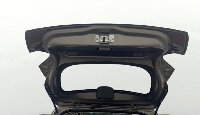 2016 Renault Kwid RXT 0.8, Petrol, Manual, 42,815 km, Boot Door Open