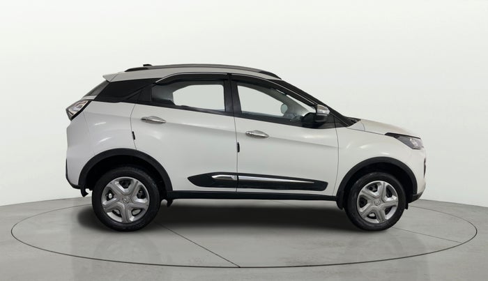 2023 Tata NEXON XM PLUS SUNROOF PETROL, Petrol, Manual, 39,661 km, Right Side View