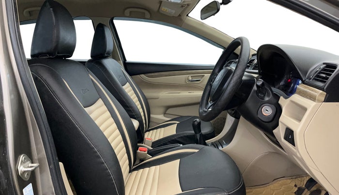 2022 Maruti Ciaz SIGMA 1.5 SHVS MT  PETROL, Petrol, Manual, 61,465 km, Right Side Front Door Cabin