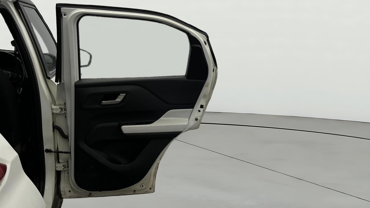 2023 Tata PUNCH CREATIVE  MT, Petrol, Manual, 15,089 km, RHS Rear Door