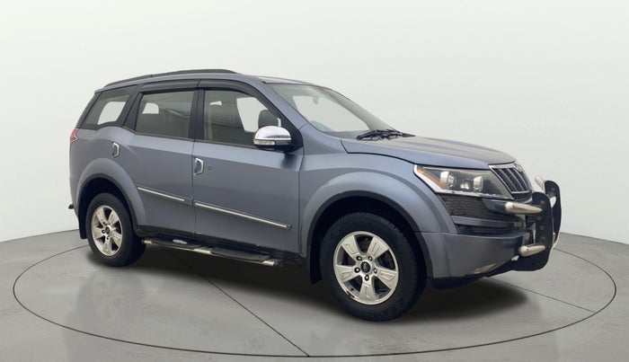 2014 Mahindra XUV500 W8, Diesel, Manual, 71,221 km, Right Front Diagonal