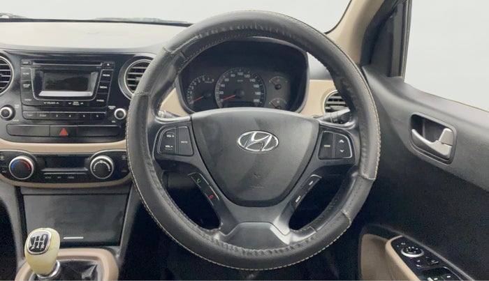 2015 Hyundai Xcent SX 1.2, Petrol, Manual, 1,20,441 km, Steering Wheel Close Up