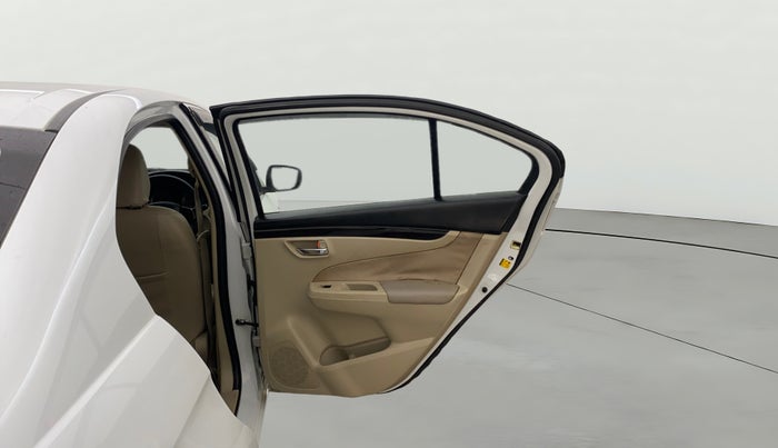 2016 Maruti Ciaz VXI (O), Petrol, Manual, 75,488 km, RHS Rear Door