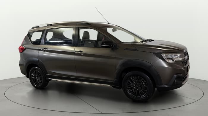 2022 Maruti XL6 ALPHA AT, Petrol, Automatic, 36,195 km, Right Front Diagonal