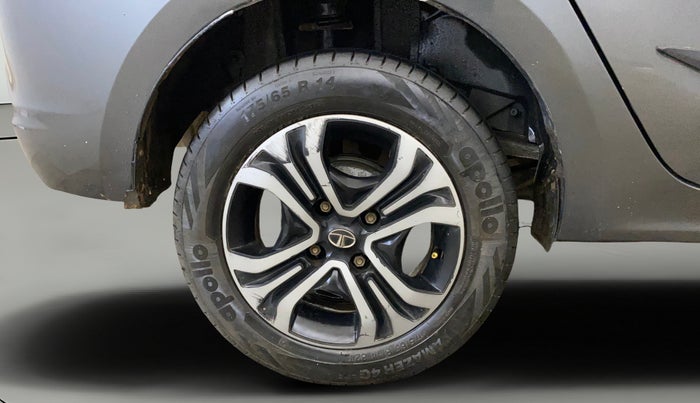 2022 Tata TIGOR XZ PLUS CNG, CNG, Manual, 65,676 km, Right Rear Wheel