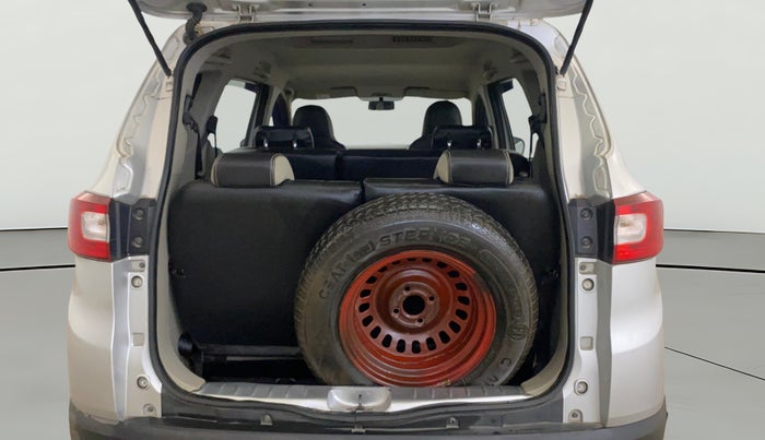 2019 Renault TRIBER RXL MT, Petrol, Manual, 55,622 km, Boot Open Zoomed View