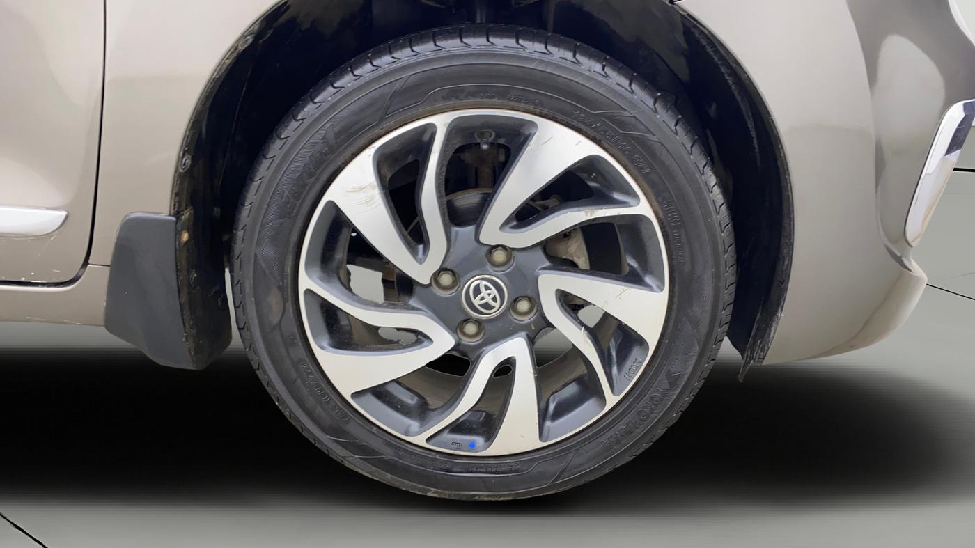 2020 Toyota Glanza V, Petrol, Manual, 60,189 km, Right Front Wheel