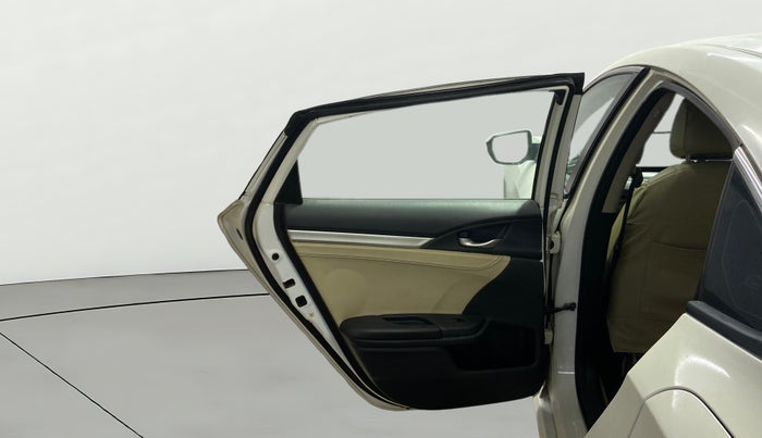 2019 Honda Civic 1.8L I-VTEC V CVT, Petrol, Automatic, 1,09,337 km, LHS Rear Door