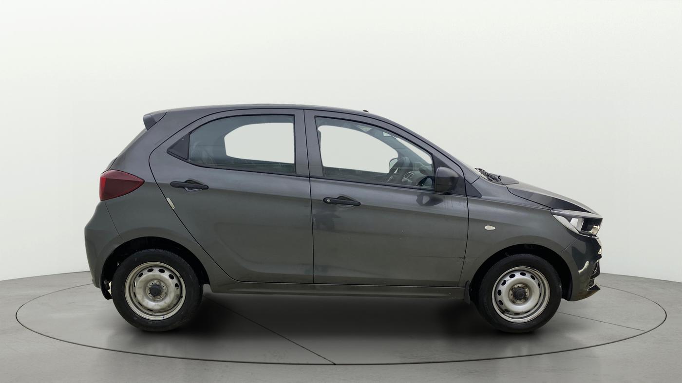 2021 Tata Tiago XE PETROL, Petrol, Manual, 66,390 km, Right Side View