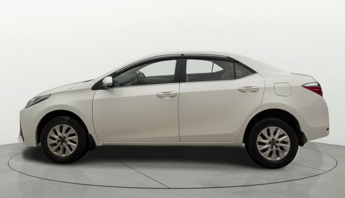 2018 Toyota Corolla Altis G PETROL, Petrol, Manual, 42,165 km, Left Side