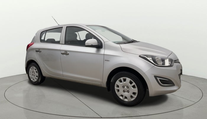 2012 Hyundai i20 MAGNA (O) 1.2, Petrol, Manual, 67,286 km, Right Front Diagonal