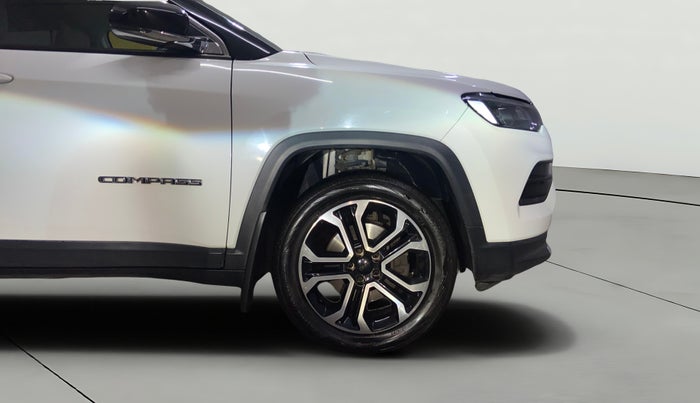 2021 Jeep Compass LIMITED (O) 2.0 DIESEL 4X4 AT, Diesel, Automatic, 1,09,401 km, Right Front Wheel