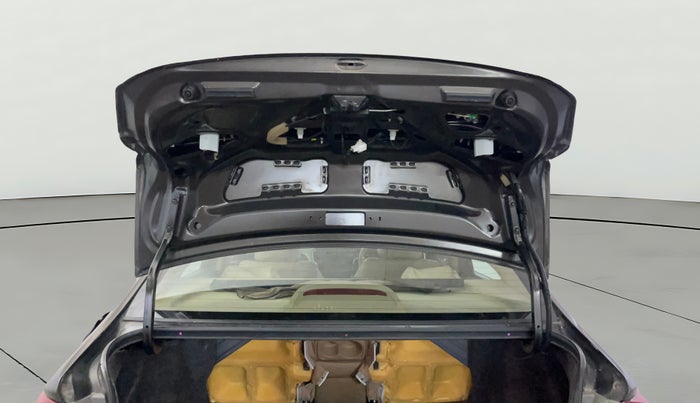 2015 Honda City 1.5L I-VTEC V MT, Petrol, Manual, 64,792 km, Boot Door Open