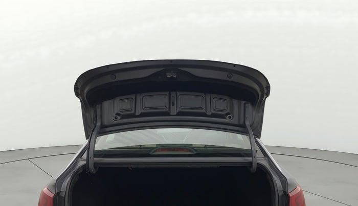 2017 Hyundai Verna 1.6 VTVT SX O, Petrol, Manual, 1,12,398 km, Boot Door Open