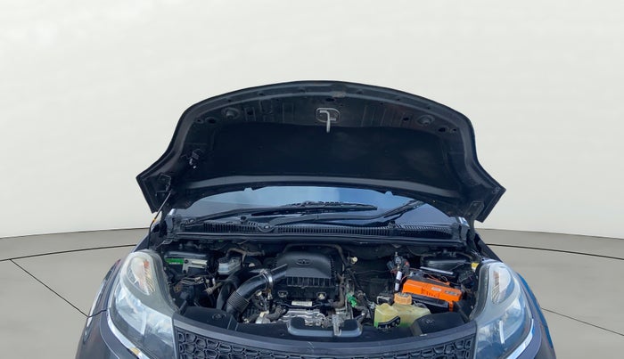 2019 Tata NEXON XE PETROL, Petrol, Manual, 89,717 km, Open Bonet