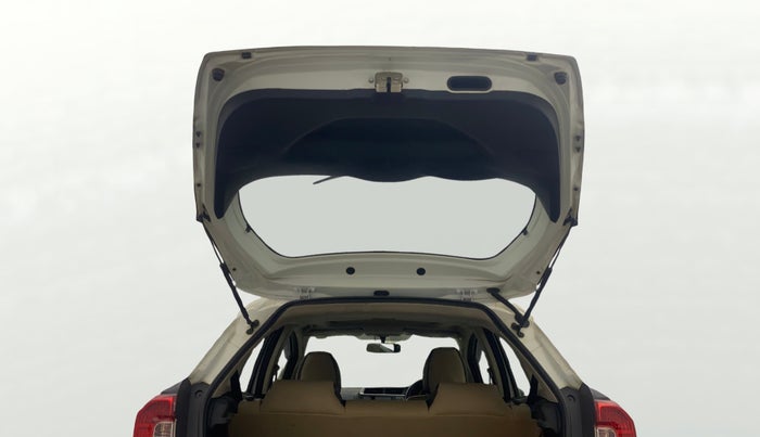 2018 Honda WR-V 1.5L I-DTEC VX MT, Diesel, Manual, 70,050 km, Boot Door Open