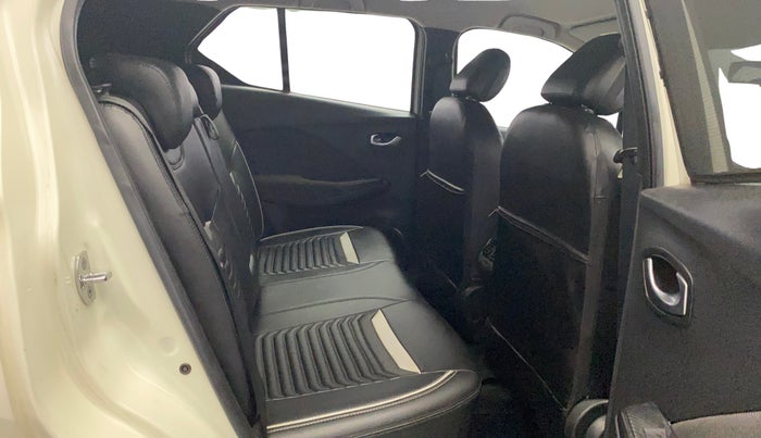 2019 Nissan Kicks XL DIESEL, Diesel, Manual, 1,01,126 km, Right Side Rear Door Cabin