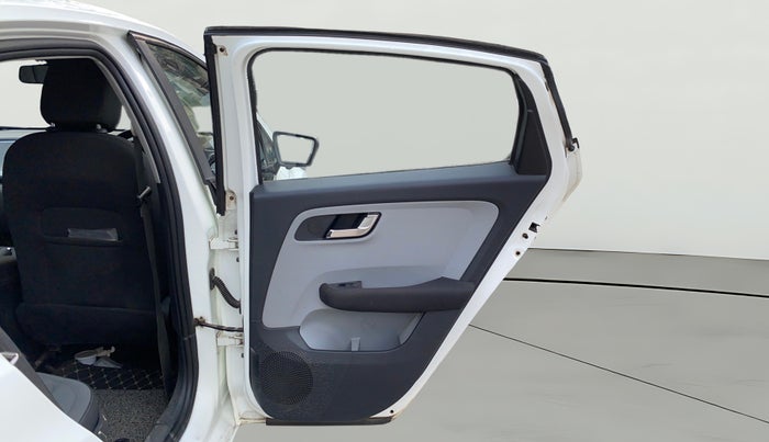 2020 Tata ALTROZ XZ PETROL, Petrol, Manual, 86,126 km, RHS Rear Door