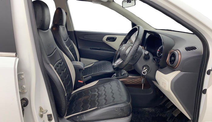 2022 Hyundai AURA S 1.2 CNG, CNG, Manual, 91,342 km, Right Side Front Door Cabin