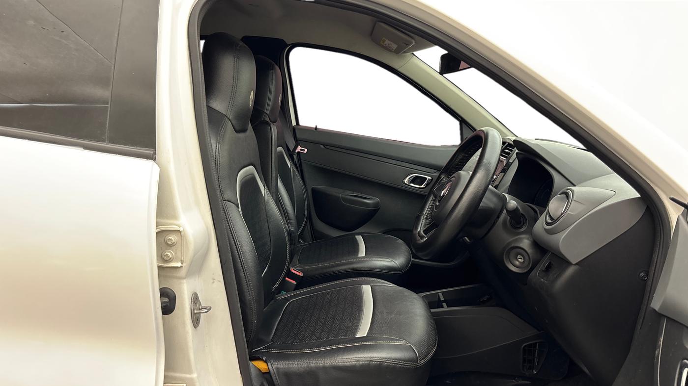2020 Renault Kwid RXT 1.0 AMT (O), Petrol, Automatic, 33,268 km, Right Side Front Door Cabin