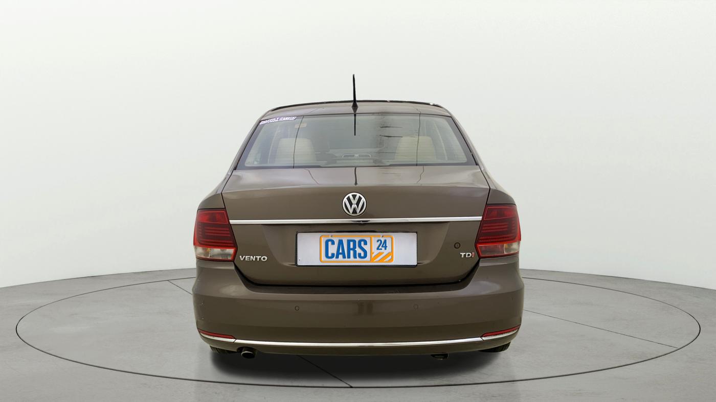 2017 Volkswagen Vento HIGHLINE PLUS 1.5 AT 16 ALLOY, Diesel, Automatic, 1,14,563 km, Back/Rear