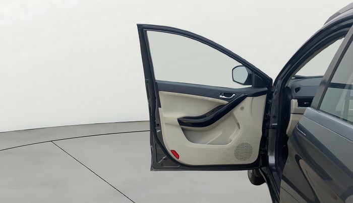 2022 Tata NEXON XZA PLUS SUNROOF PETROL, Petrol, Automatic, 63,715 km, LHS Front Door