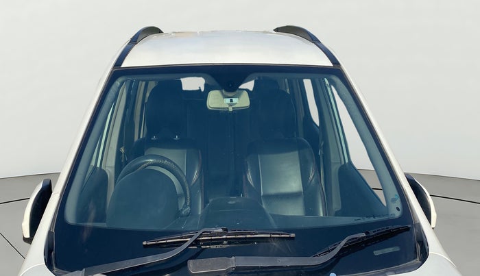 2017 Mahindra XUV500 W6, Diesel, Manual, 88,820 km, Front Windshield