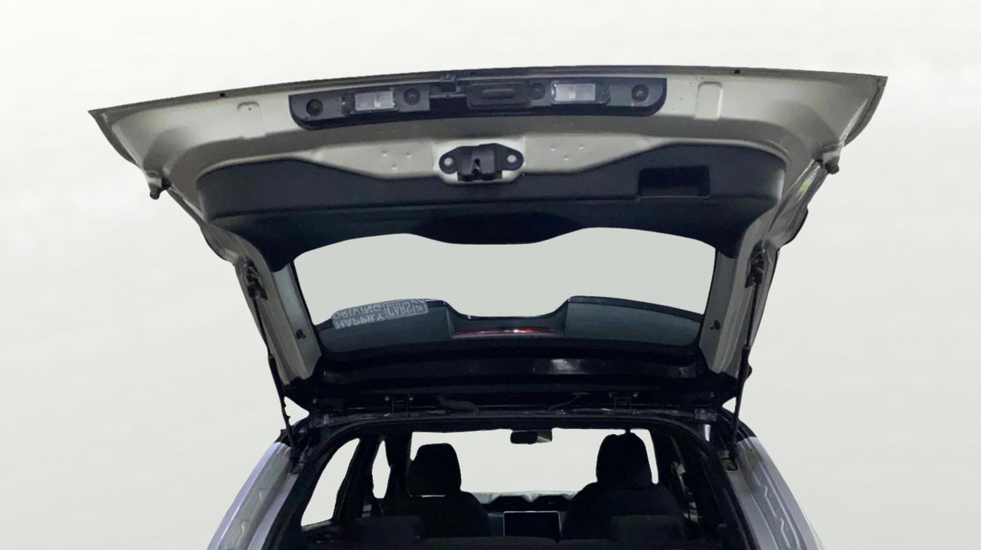 2023 Nissan MAGNITE XV CVT TURBO KURO EDITION , Petrol, Automatic, 19,904 km, Boot Door Open