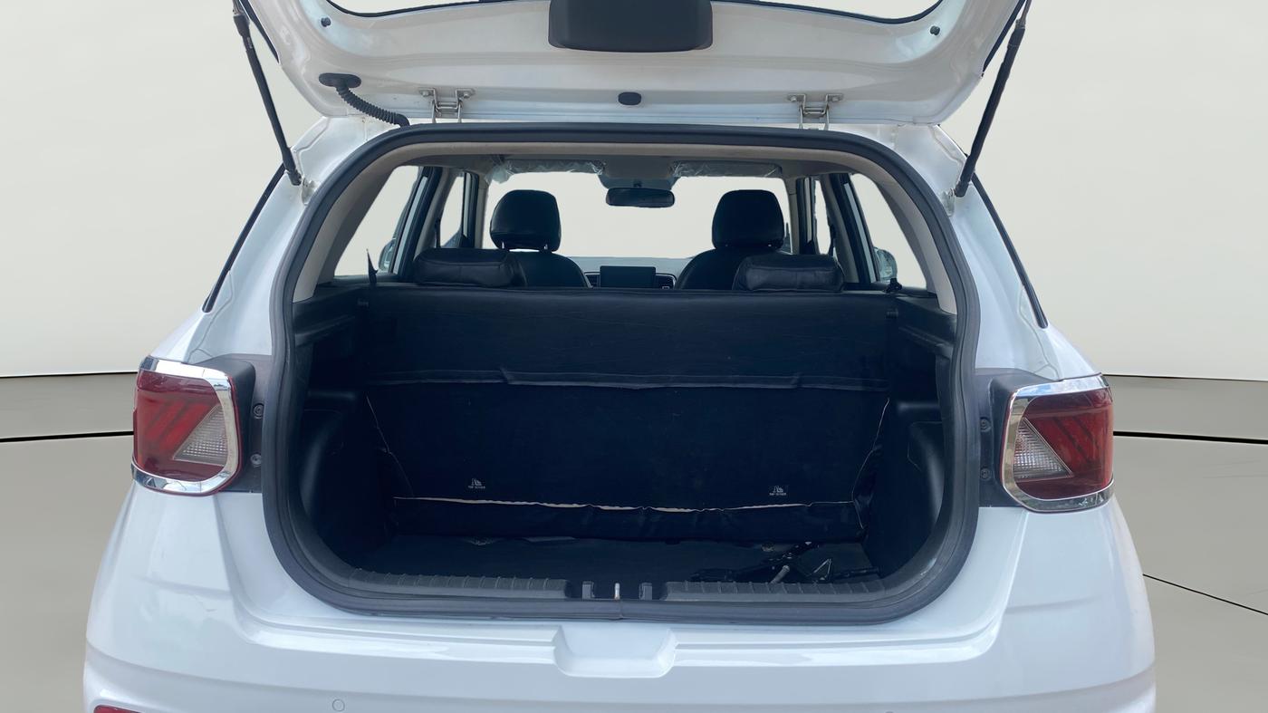 2020 Hyundai VENUE S+ 1.2, Petrol, Manual, 68,138 km, Boot Open Zoomed View