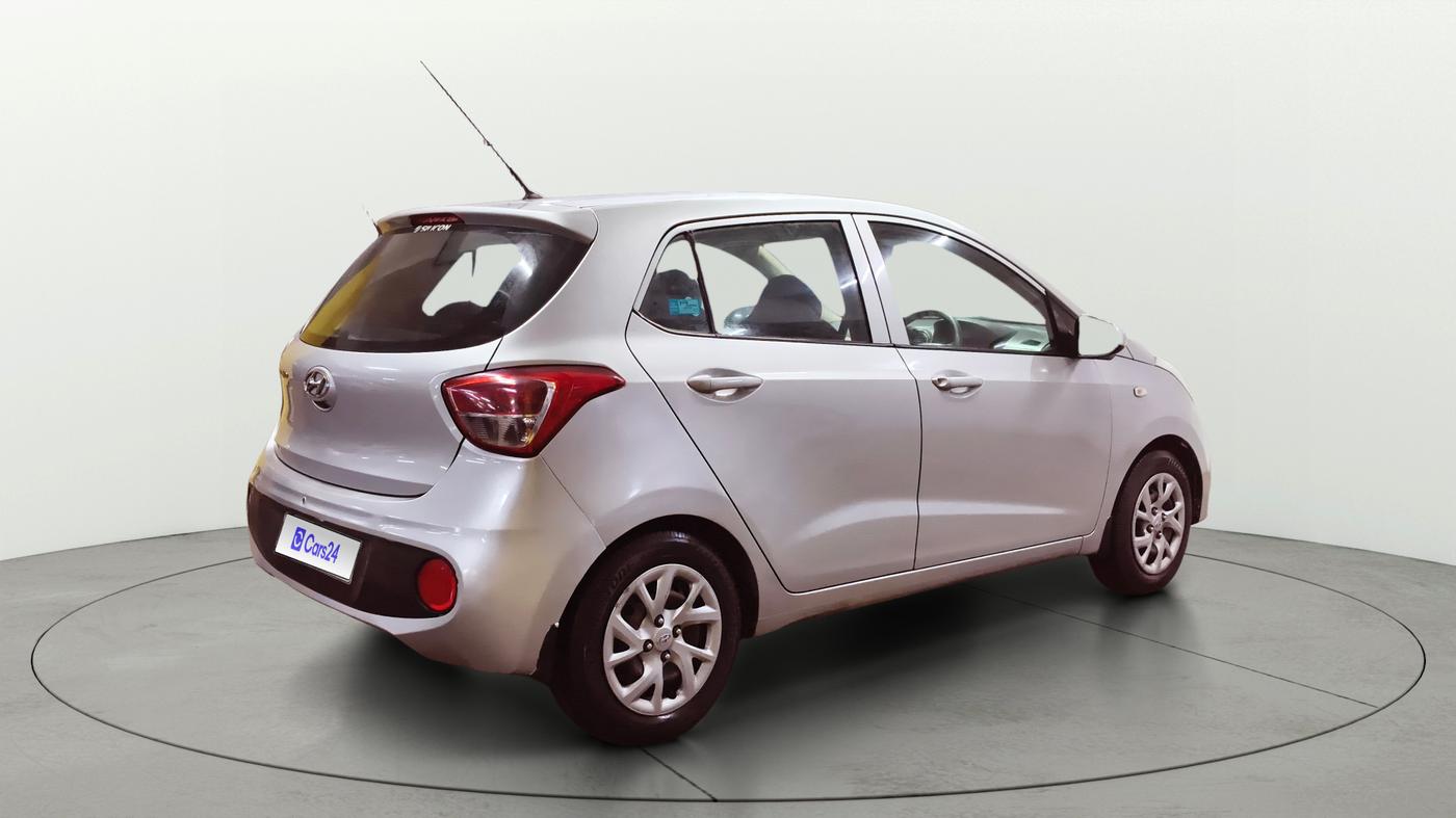 2018 Hyundai Grand i10 MAGNA 1.2 KAPPA VTVT, CNG, Manual, 83,515 km, Right Back Diagonal