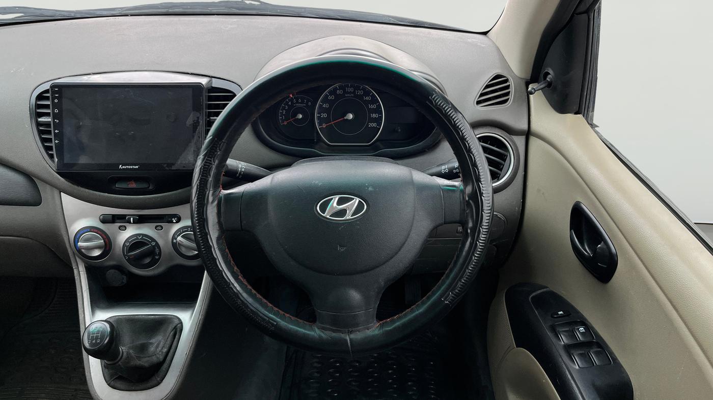 2014 Hyundai i10 MAGNA 1.1, Petrol, Manual, 68,803 km, Steering Wheel Close Up