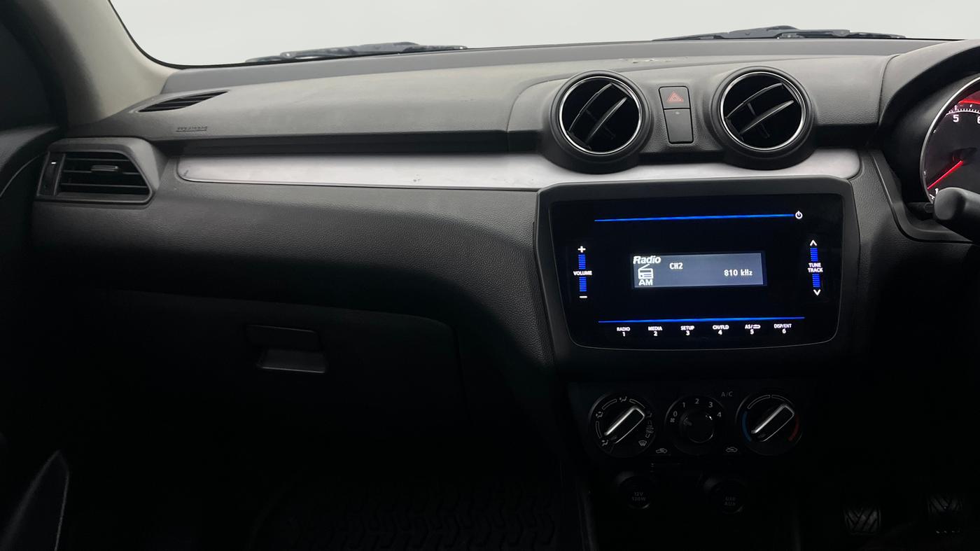 2023 Maruti Swift VXI, Petrol, Manual, 22,690 km, Air Conditioner