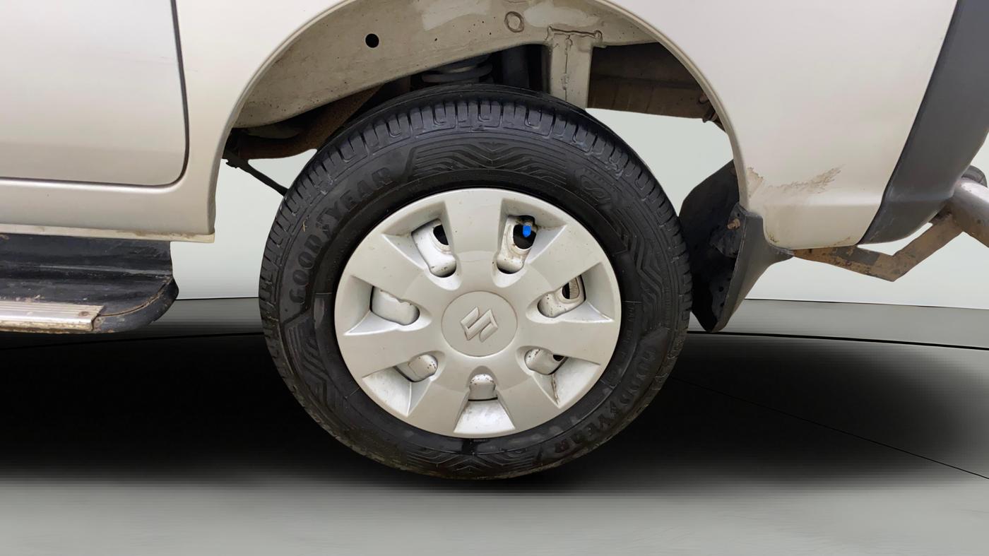 2014 Maruti Eeco 5 STR WITH A/C+HTR, Petrol, Manual, 65,957 km, Left Rear Wheel