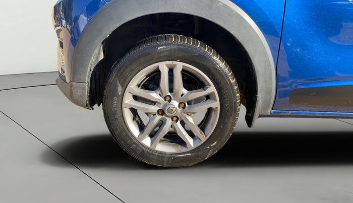 2022 Renault TRIBER RXZ, Petrol, Manual, 20,868 km, Left Front Wheel