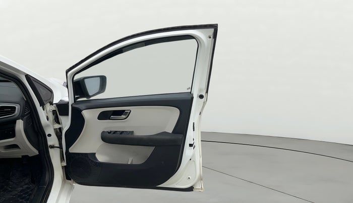 2022 Tata ALTROZ XZ PETROL, Petrol, Manual, 32,969 km, RHS Front Door