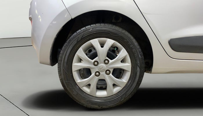 2013 Hyundai Grand i10 SPORTZ 1.2 KAPPA VTVT, Petrol, Manual, 37,401 km, Right Rear Wheel