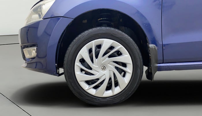 2013 Volkswagen Polo COMFORTLINE 1.2L, Diesel, Manual, 72,951 km, Left Front Wheel