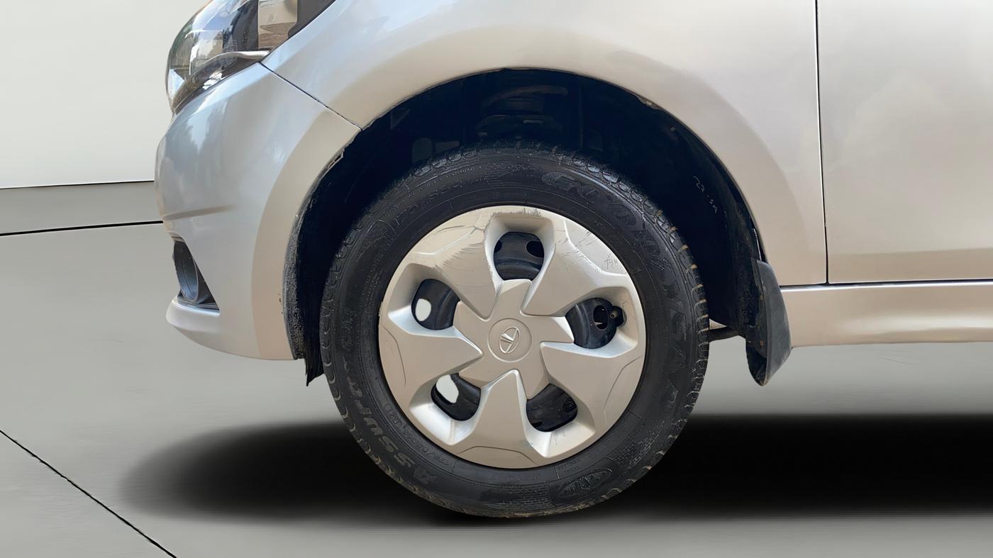 2018 Tata Tiago XT PETROL, Petrol, Manual, 38,109 km, Left Front Wheel