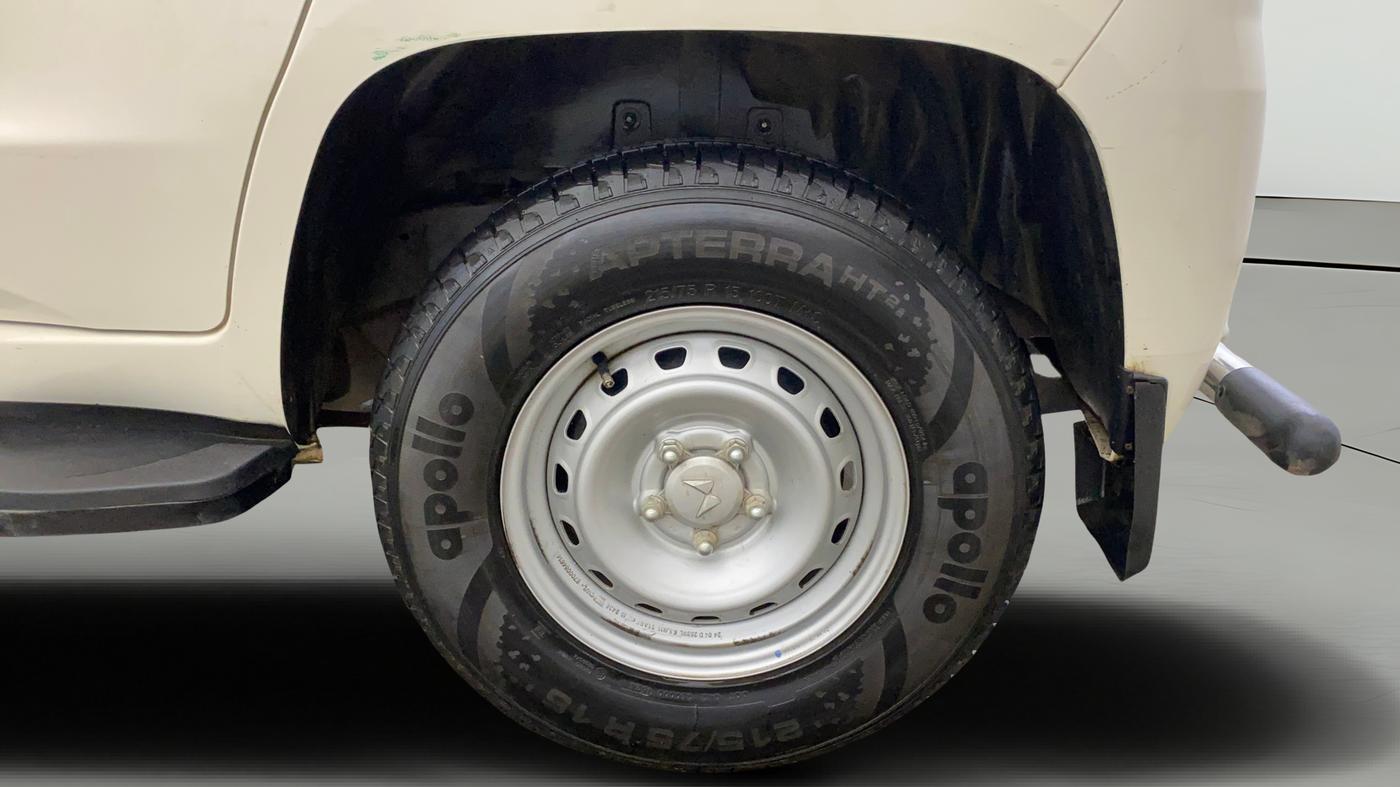 2024 Mahindra BOLERO NEO N 4, Diesel, Manual, 13,269 km, Left Rear Wheel
