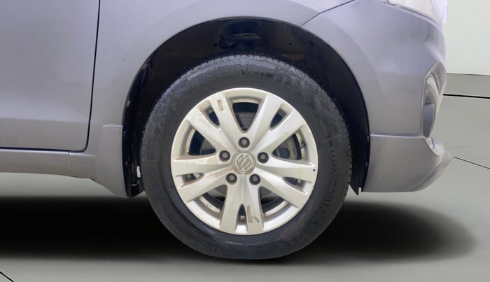 2018 Maruti Ertiga ZXI+, Petrol, Manual, 51,984 km, Right Front Wheel